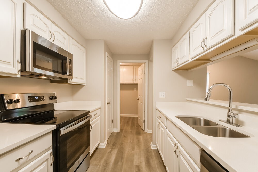 Building Photo - 4419 Deerview Ct