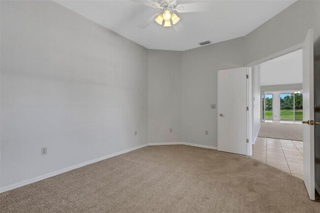 Building Photo - 4044 Penshurst Park