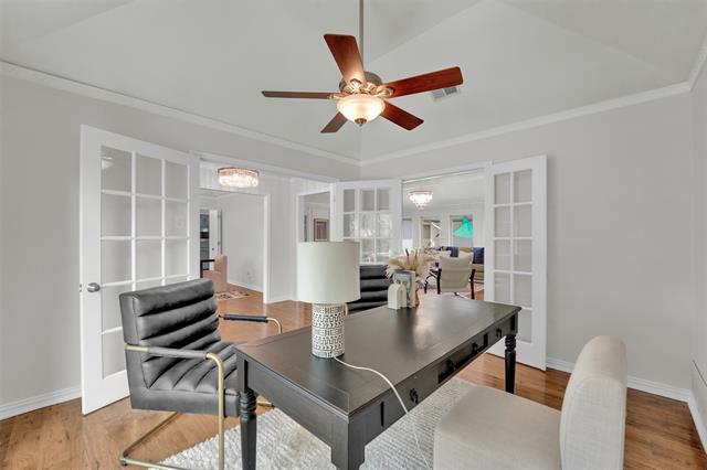 Building Photo - 9511 Robin Meadow Dr