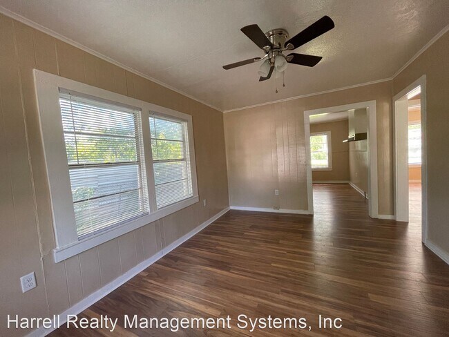 Building Photo - 2 br, 1 bath House - 2220 Ross Avenue