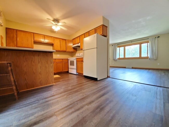 Building Photo - 4023 5th Pl NW