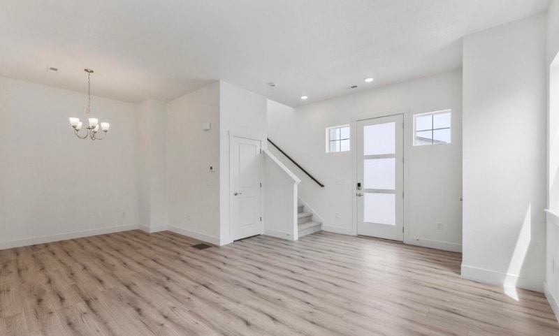 Building Photo - 5081 McKinnon Ct