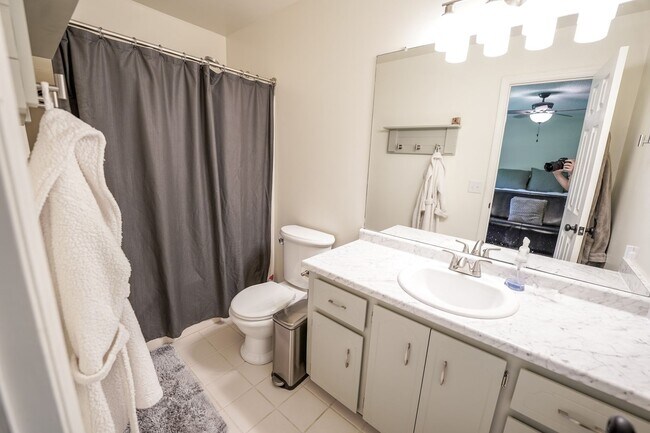 Building Photo - Coming Available!