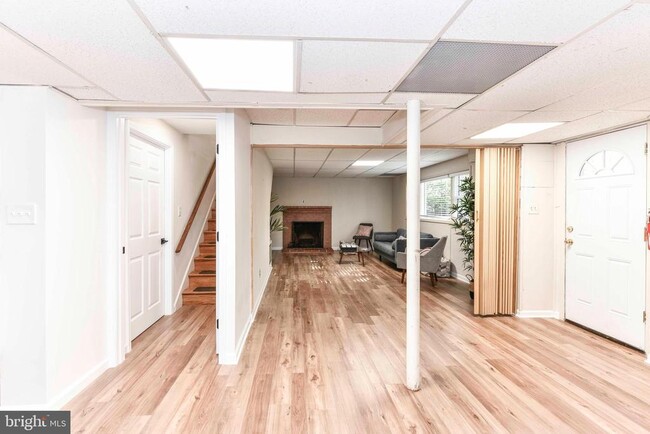 Building Photo - 4706 8th Rd S