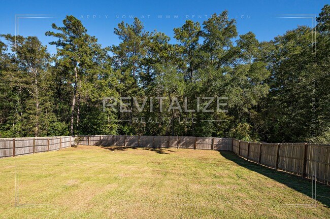 Building Photo - Beautiful 2-Story 5 BD 3 BA House in Spani...