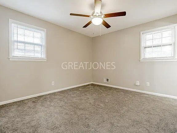 Building Photo - 4527 Robney Dr