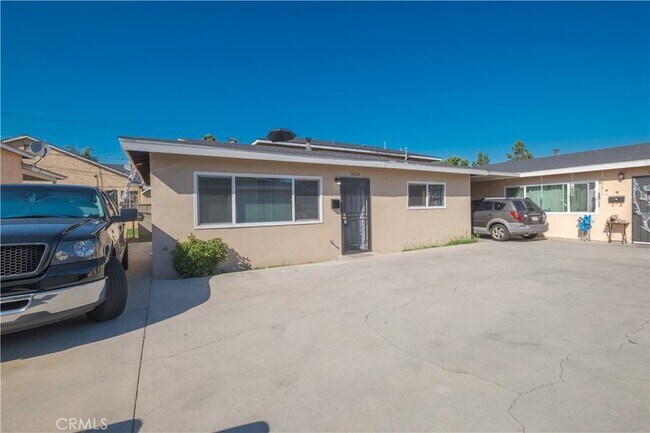 Building Photo - 11622 Adenmoor Ave