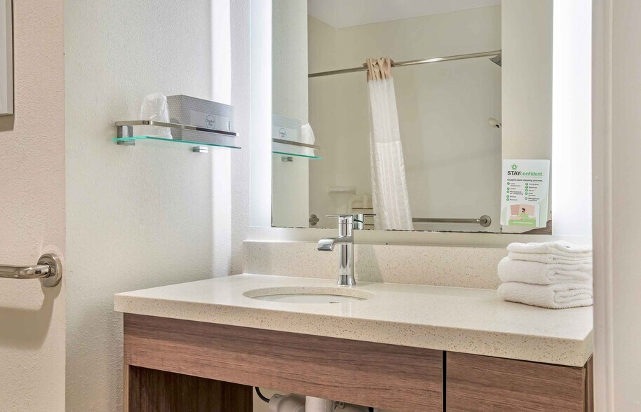 Building Photo - Furnished Studio-Rock Hill
