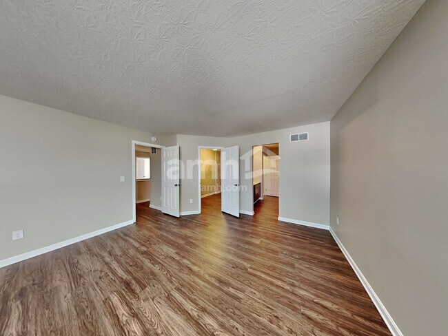 Building Photo - 4190 Brookdale Ct