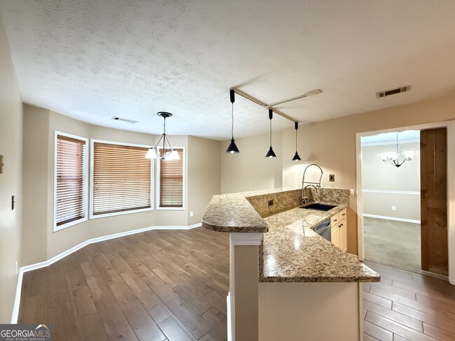 Building Photo - 7235 Coral Lake Dr