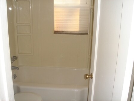 Building Photo - 1511 McFarland Rd