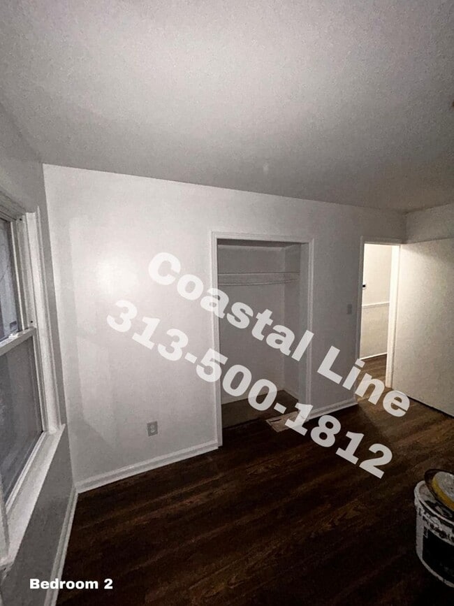 Building Photo - Cute 3 bedroom located on Detroit's East side