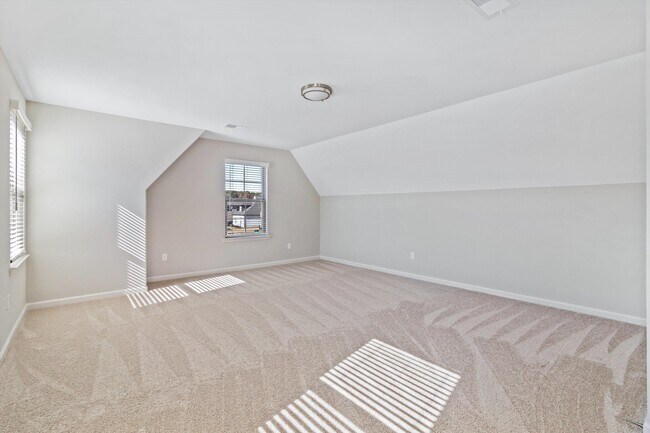 Building Photo - 584 Holden Dr