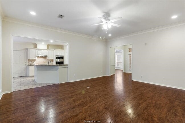 Building Photo - 4709 Shoal Creek Dr