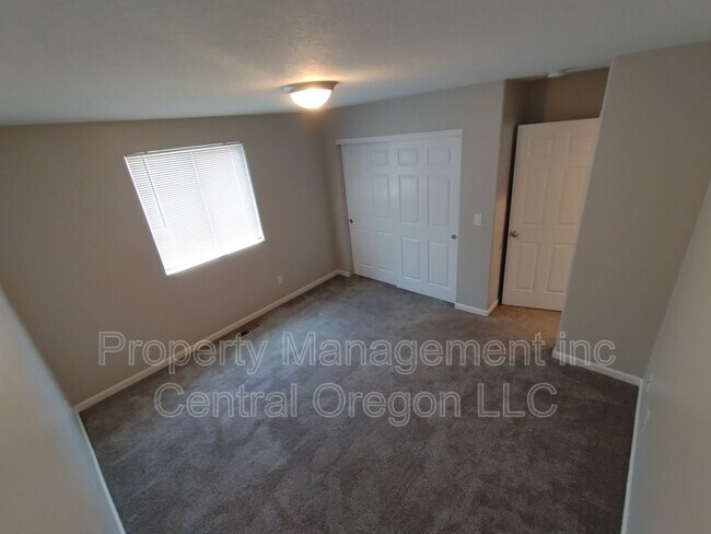Building Photo - 4194 Box Berry Ct NE