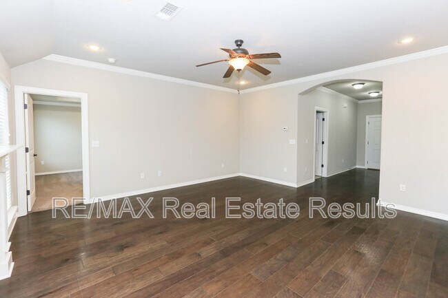 Building Photo - 4494 W Wales Dr