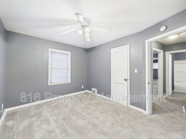 Building Photo - 7424 Bellefontaine Ave