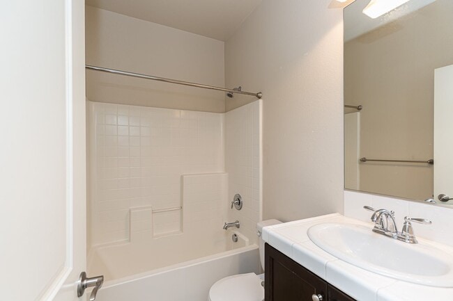 Building Photo - ***MOVE IN SPECIAL $250.00 OFF FIRST MONTH...