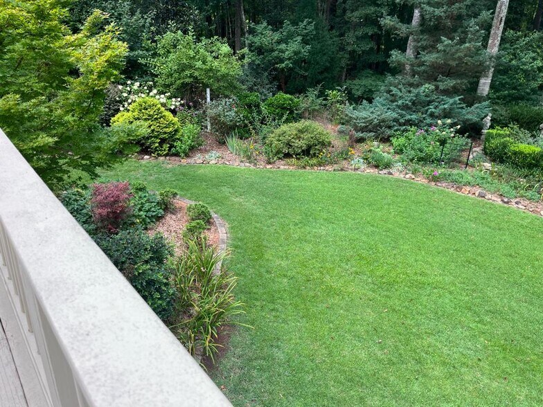outdoor view fromabove basement - 3337 Briarwood Ct