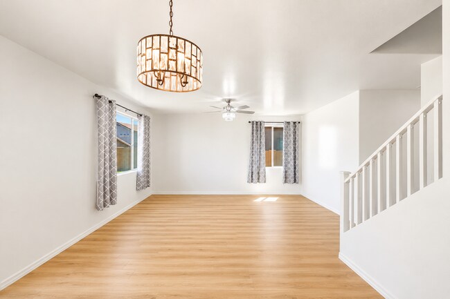 Building Photo - 41396 W Rio Bravo Dr