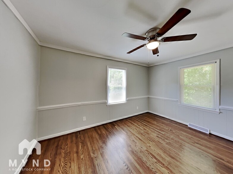 Building Photo - 2634 Skyland Dr
