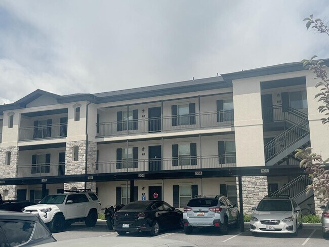 Building Photo - 1700 Sandhill Rd