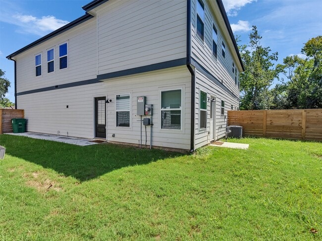 Building Photo - 4713 Talina Way