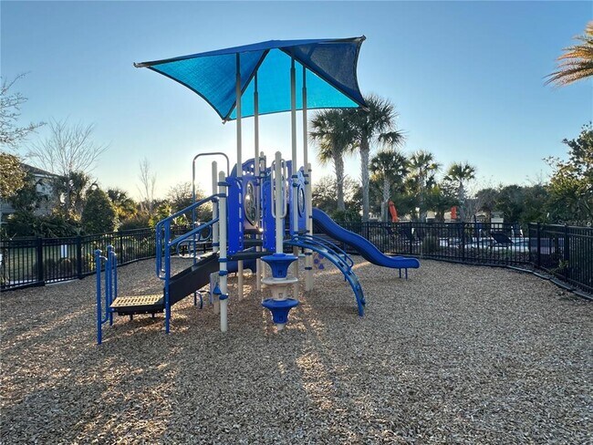 Building Photo - 10834 Wyne Tree Ct