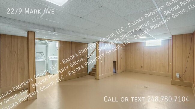 Building Photo - 2279 Mark Ave