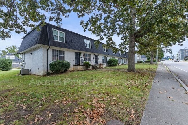Primary Photo - 1803 Bailey Ave