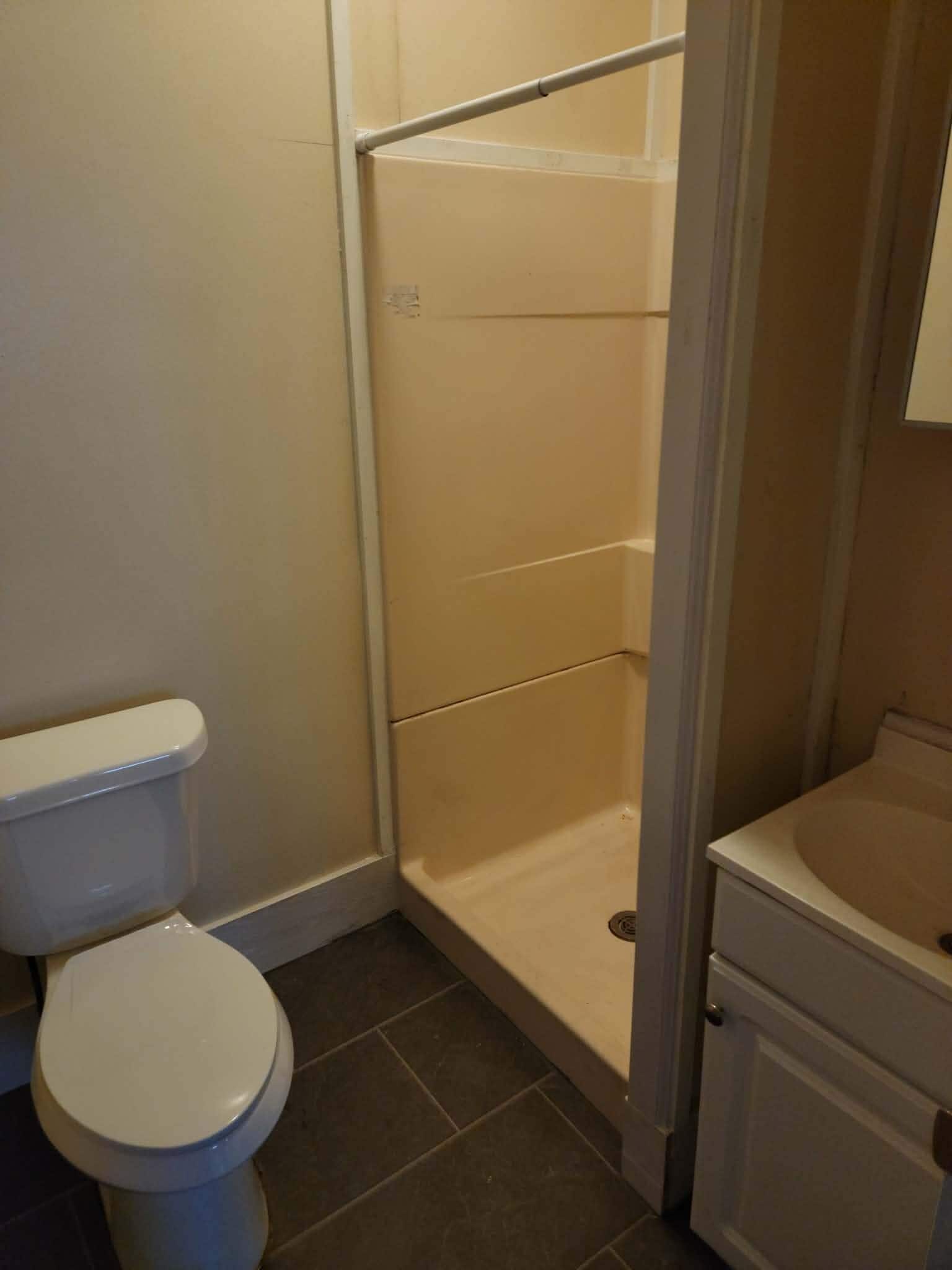 Building Photo - 25 Swanger Ave