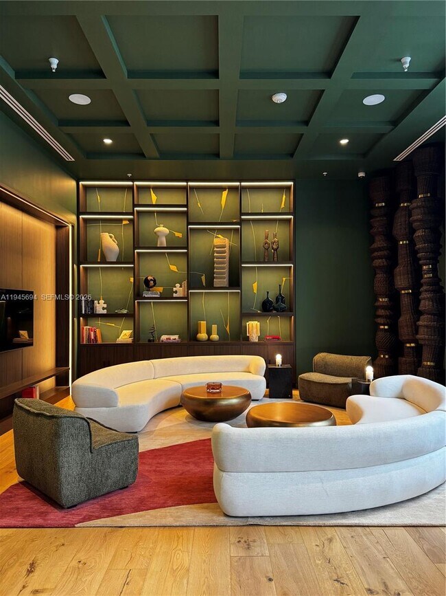 Building Photo - 11 NE 6th St