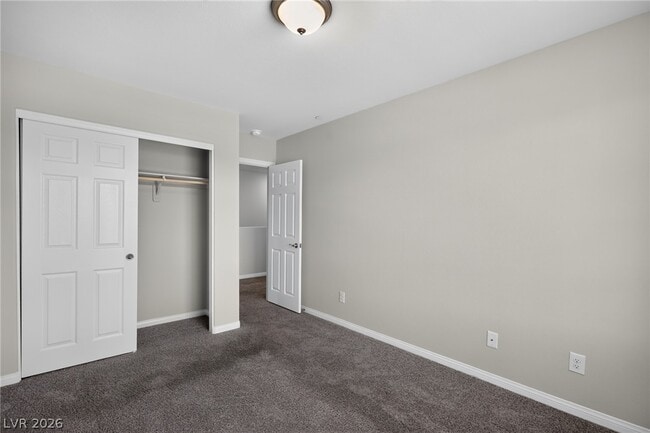 Building Photo - 371 Scarlet Pne Ct
