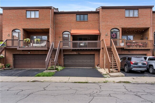 Building Photo - 353 Lakefront Blvd