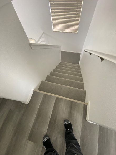 Building Photo - 15221 Hallmark Ln