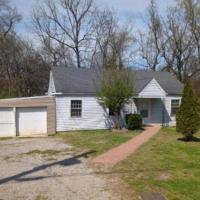 Primary Photo - 1983 Lavergne Ct