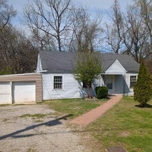 Building Photo - 1983 Lavergne Ct