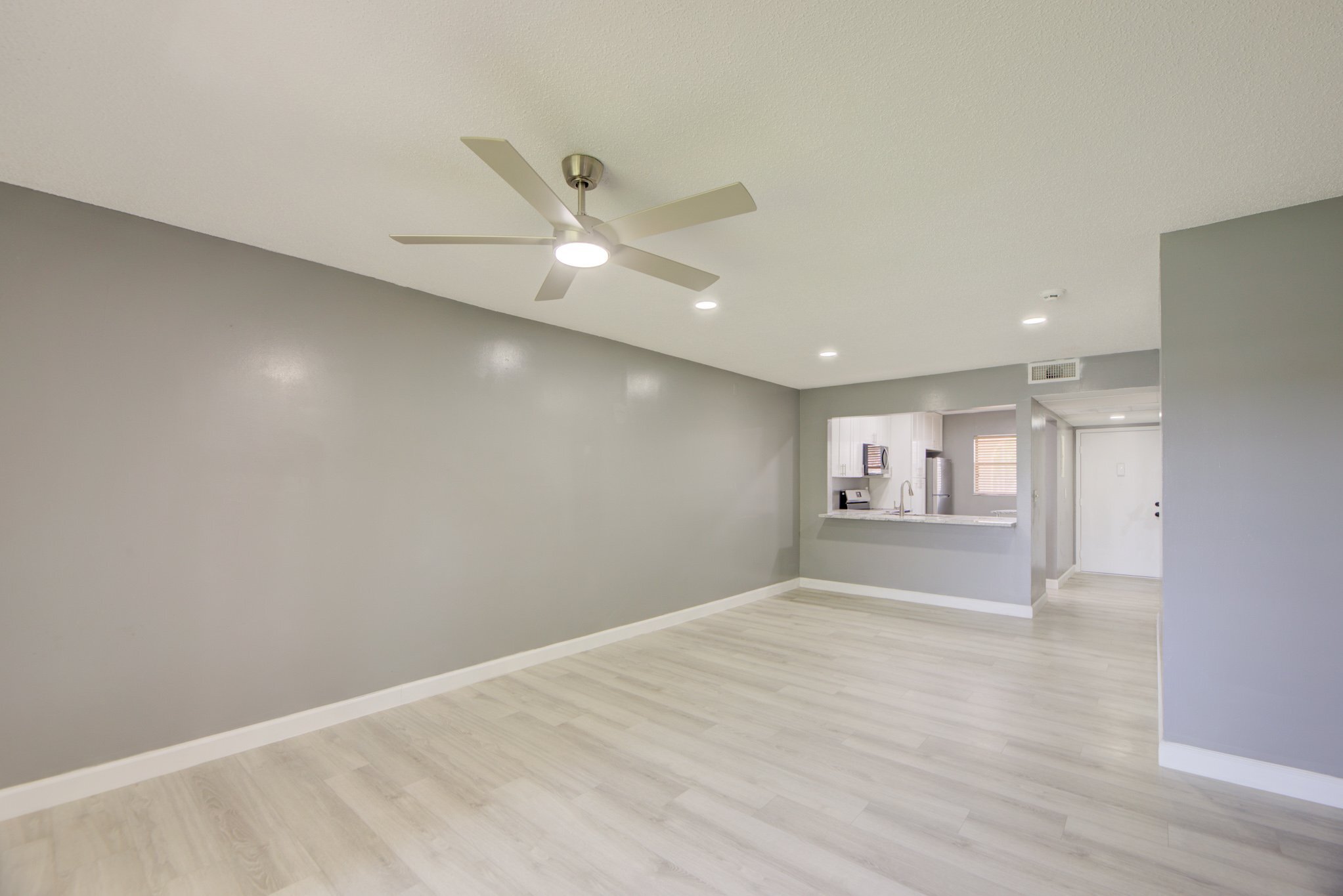 Building Photo - 851 NE 209th Terrace