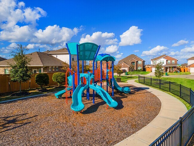 Building Photo - 10638 Cascade Crk Dr