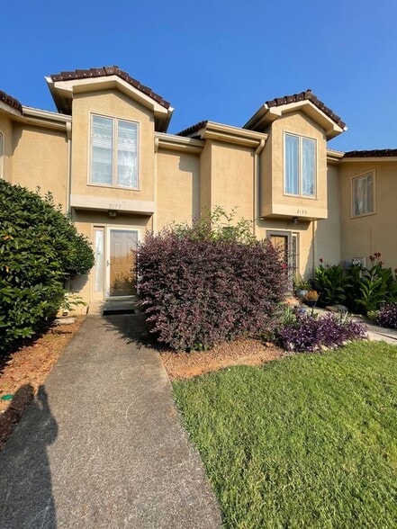 Primary Photo - 2157 Vaden Village Dr