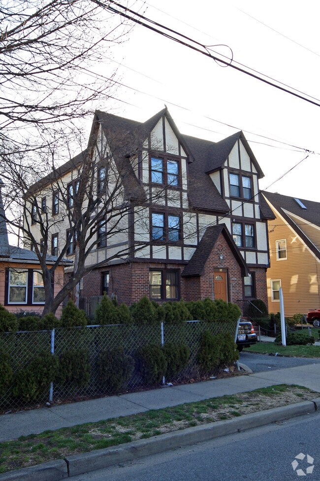 322 Washington St 322 Washington St Hempstead NY 11550 Apartment Finder