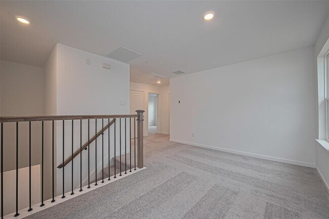Building Photo - 22167 Paula Bluff Ln