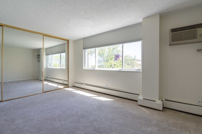 Building Photo - 2211 S Highland Ave