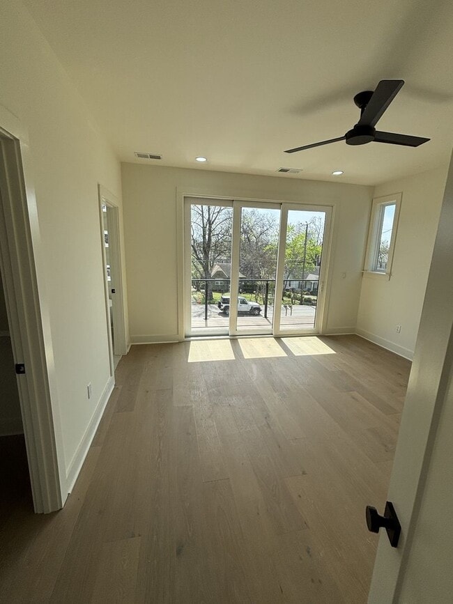 Building Photo - Brand-new 4-bedroom, 3.5-bath home