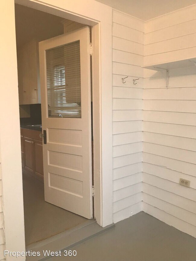 Building Photo - 2 br, 1 bath House - 209 NW 17th Ave.