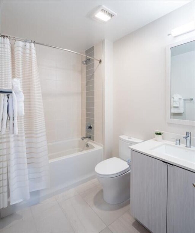 Building Photo - 400 Army Navy Dr