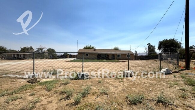 Building Photo - 9811 Arroyo Ave