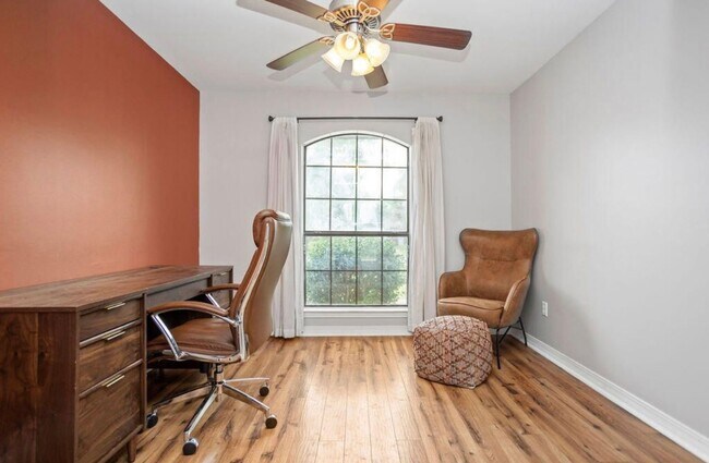 Building Photo - 3bed in Fox Den Villages in Navarre