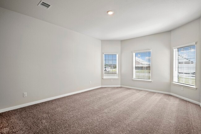 Building Photo - 15646 Honey Cv Dr