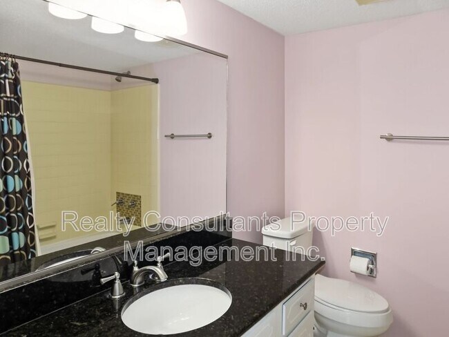 Building Photo - 4610 Lawndale Dr